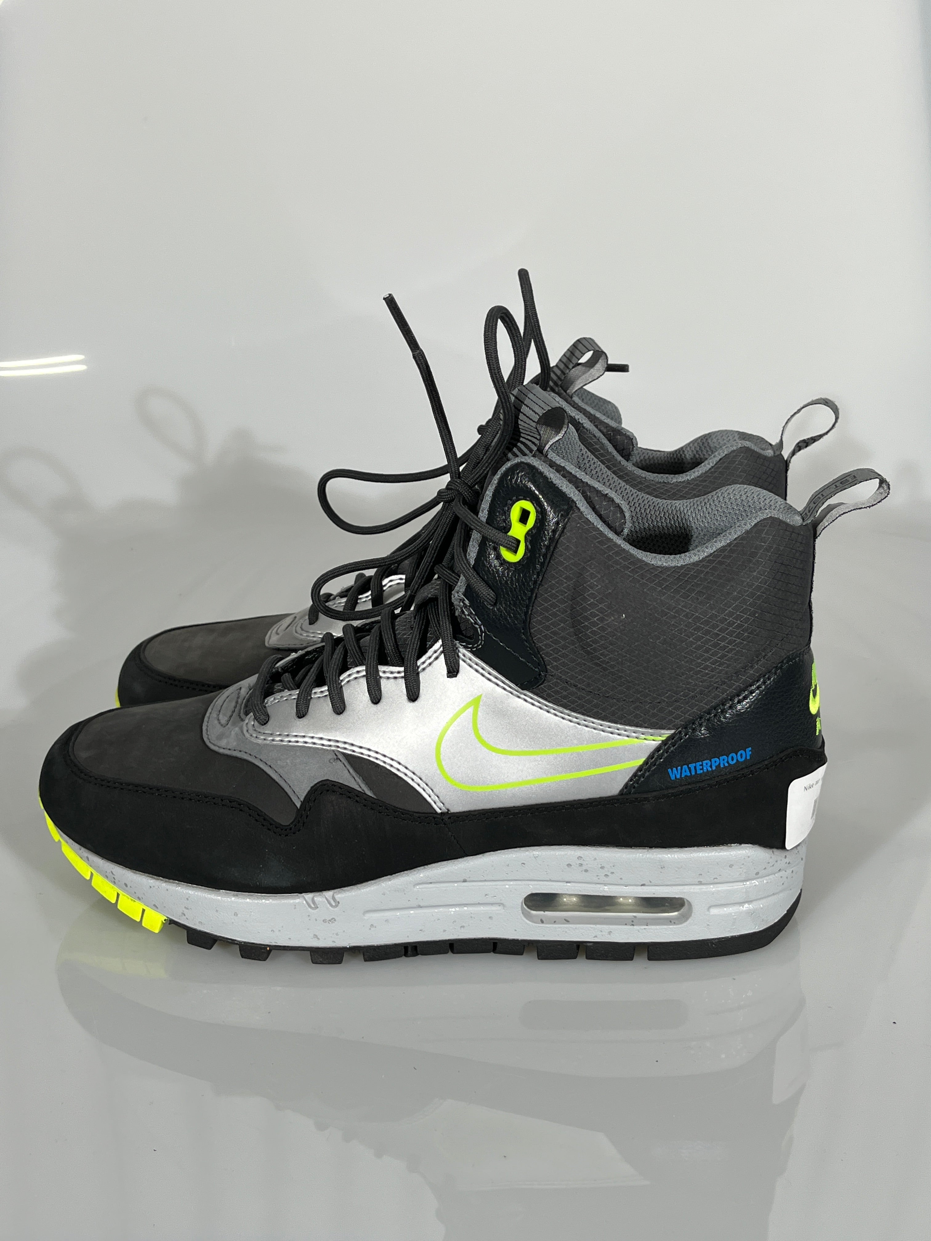 Nike Air Waterproof High Top Shoes – The Locals Sale