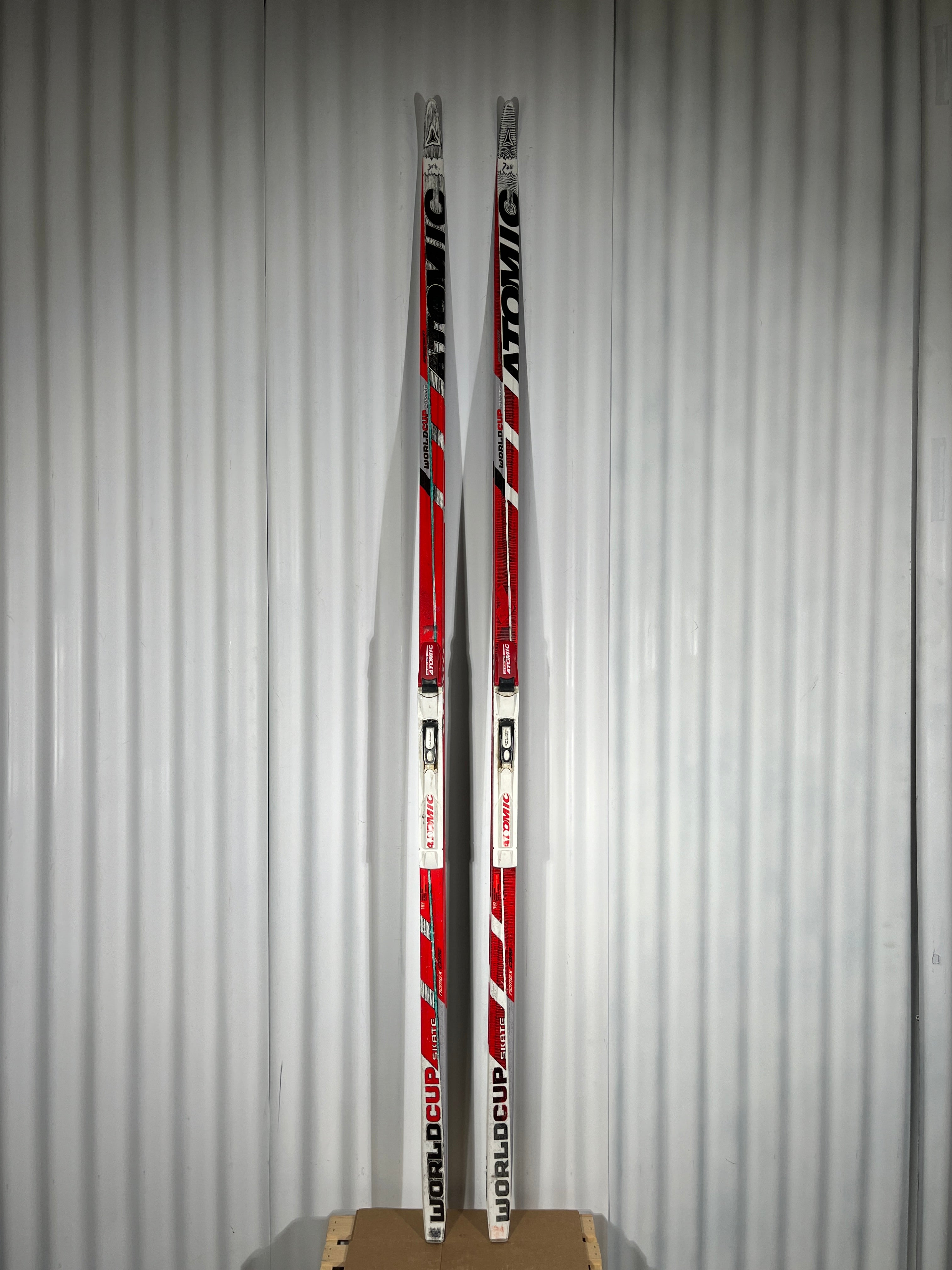 Atomic World Cup XC Skis – The Locals Sale