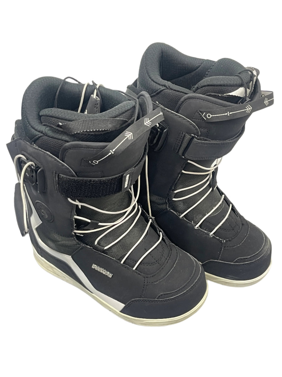 Deeluxe ID 6.3 Lara Snowboard Boot – The Locals Sale